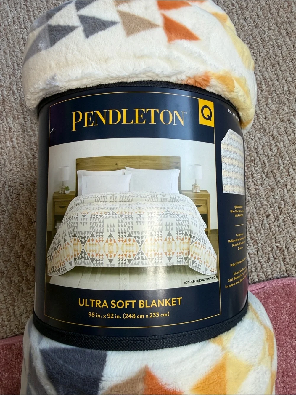 Pendleton Ultra Soft Plush Sherpa Blanket - Arrow Point - Queen Size